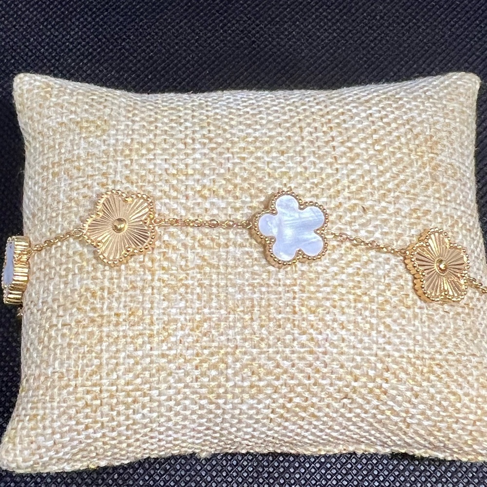 Stainless Steel Gold and Mother of Pearl White Clover Bracelet